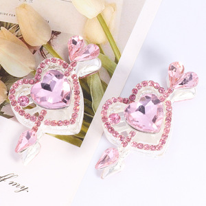 2025 nouveauté 3D alliage strass une flèche Piercing à travers le coeur perle bricolage téléphone portable porte-clés collier accessoires - Product Image 3
