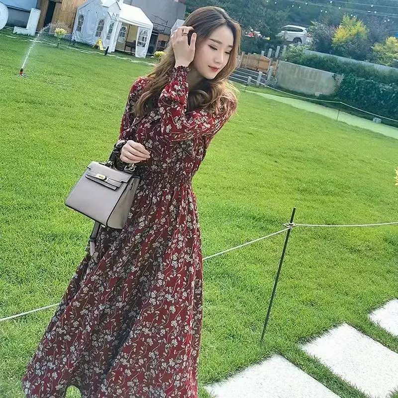 2022 spring and autumn new Korean version V-neck tie floral waist long-sleeved chiffon dress big swing long skirt