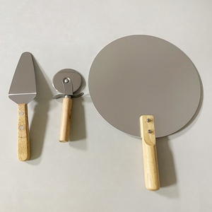 Juego de 4 Piezas de Piedra para Pizza Resistente a Altas Temperaturas con Pala de Aluminio, Cuchillo para Pizza y Palas para Pizza - Product Image 3