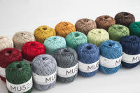 YARNA Muse (65g) 100% Algodón Texturizado, Transpirable, Brillante, Natural, Alegre, Vívido, Algodón para Macramé, Fibra Natural, Marca Coreana, Color Intenso