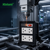 Enchufe de Superficie Industrial Kolani IP44 Resistente a la Intemperie con Interruptor de Encendido e Indicador Rojo, PVC Ignífugo para Exteriores y Talleres
