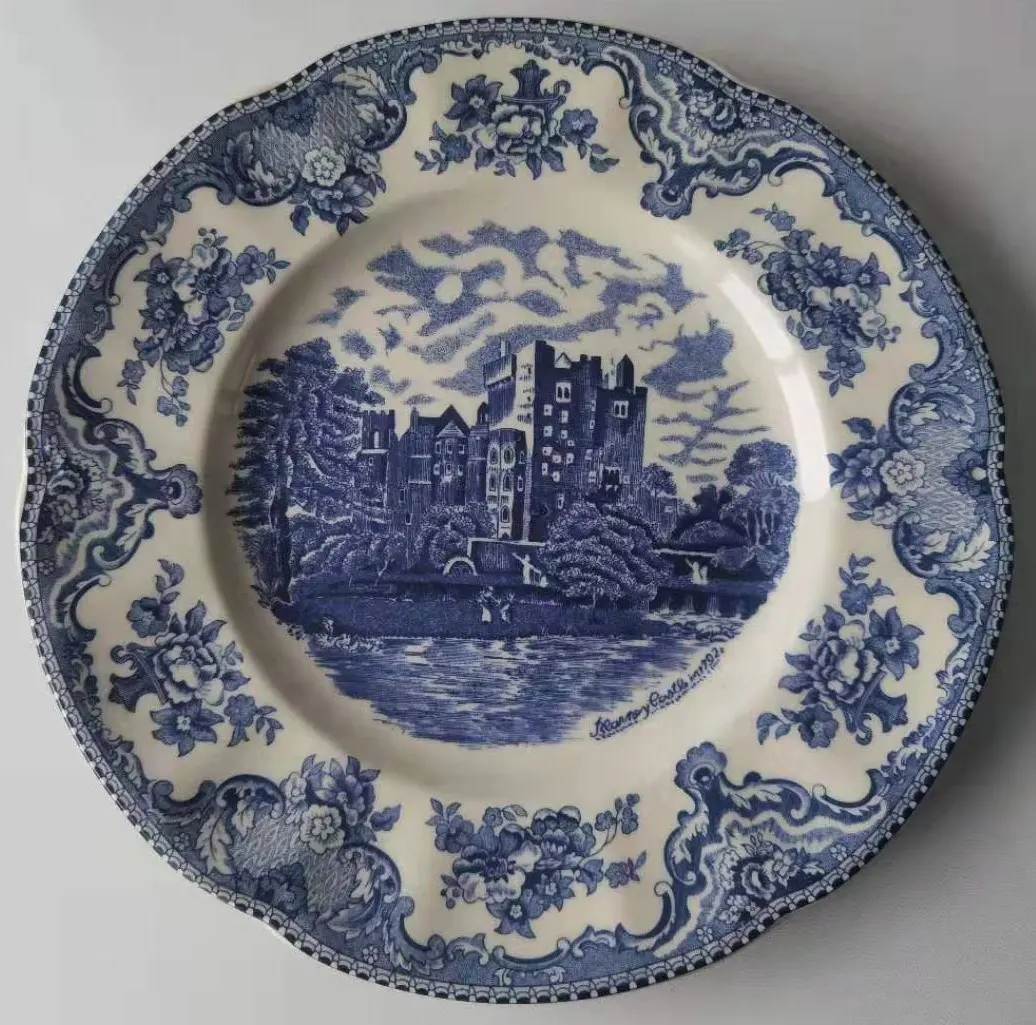Juego de cena de estilo europeo, juego de platos de cerámica con borde azul, venta al por mayor de fábrica