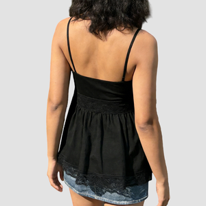 Camisole Y2K mignonne et sombre, plissée en dentelle, coupe trapèze, cintrée à la taille, amincissante, décontractée et polyvalente - Product Image 4