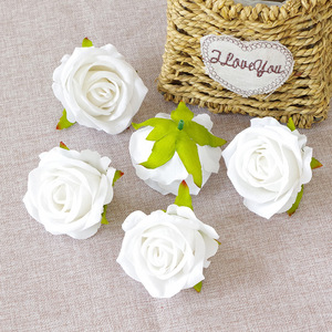 Vente en gros de têtes de roses floquées en perles de 7 cm, fleurs artificielles pour voiture de mariage, bouquet de mariée et artisanat floral DIY - Product Image 2