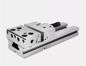Centro de mecanizado <span class=keywords><strong>CNC</strong></span> de alta precisión ± 0.003, herramientas de sujeción de banco, fuente de alimentación Manual, fresadora de fabricación de acero