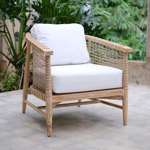 Fauteuil Seville, parfait pour toute environnement extérieur, maison, villa, hôtel ou complexe hôtelier, alliant confort et élégance. - Product Image 1