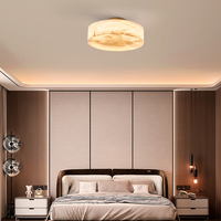 Plafonnier cylindrique moderne en albâtre |   Luminaire LED en laiton doré pour chambre à coucher et salon