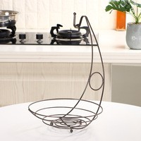 Panier de rangement pour fruits et légumes en fer forgé de style européen avec motif banane et fonction d'égouttage pour utilisation sur bureau - Vente en gros