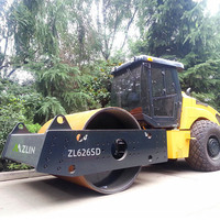Rouleau compresseur routier Caterpillar de 20 tonnes d'occasion, matériel de pavage routier, compacteur de sol