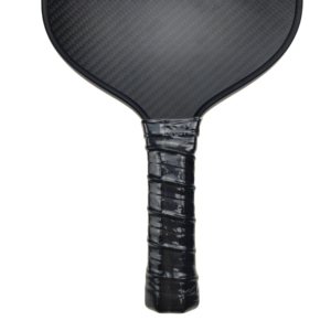 Raquette de pickleball 16 mm avec noyau en PP, homologuée USAPA, logo personnalisé, surface en fibre de carbone 3K imprimée UV, pour l'entraînement, fournie par l'usine OEM - Product Image 4