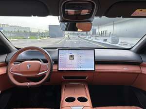 <span class=keywords><strong>Voiture</strong></span> d'<span class=keywords><strong>occasion</strong></span> Deepal S07 modèle 2025 215Max Bleu profond Conduite intelligente AD PRO Version <span class=keywords><strong>9000</strong></span> kilomètres Sans accidents - Product Image 4