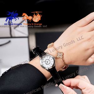 Elegante Reloj de Cuarzo para Mujer con Esfera de Cristal de 30 mm, Resistente al Agua, con Correa de Cuero - Product Image 5