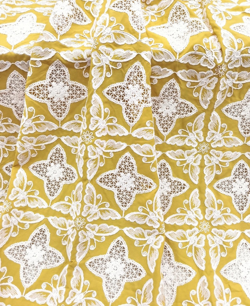 เหลืองอ่อน