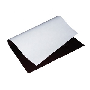 Feuille magnétique flexible auto-adhésive en PVC de 0.4mm /0.5mm d'épaisseur A3 - Product Image 1