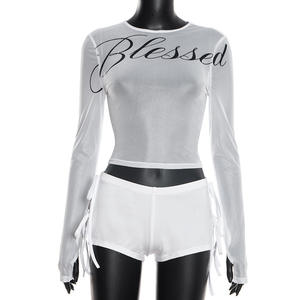 Conjunto de Dos Piezas para <span class=keywords><strong>Mujer</strong></span> C0967: Camiseta de Manga Larga con Cuello Redondo y Estampado de Letras, y Pantalones Cortos Ajustados de Malla - Product Image 6