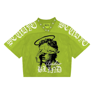 เสื้อเจอร์ซีย์อเมริกันฟุตบอลทรงโอเวอร์ไซส์ผ้าโพลีเอสเตอร์ระบายอากาศได้ดีสำหรับผู้ชายไซส์พลัส ตกแต่งด้วยเพชรแบบตาข่าย สไตล์เรโทร ยี่ห้อ Tontons Custom Fashion - Product Image 3