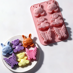 Stampo in Silicone Riutilizzabile a 6 Cavità con Forme di Animali Diverse per Cioccolato, Caramelle Gommose, Torte, Dessert e Resina - Product Image 4