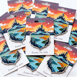 Pin de metal de esmalte suave personalizado de alta calidad con riel deslizante hueco para eventos y aniversarios, fabricado a medida en fábrica - Product Image 4
