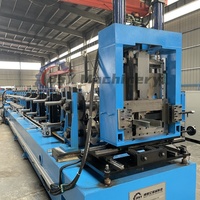 Machine de formage de poutrelles en C et Z réglables pour la construction de bâtiments préfabriqués en acier (entrepôts, ateliers, usines)