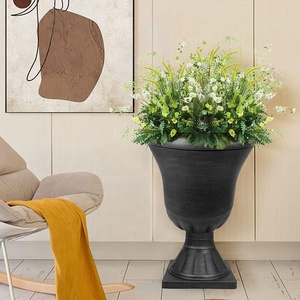 Fioriera in plastica da giardino resistente con sistema di drenaggio opzionale 22 ''vasi da fiori tradizionali in resina classica alta nera - Product Image 4