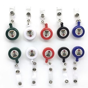 Meilleures ventes : Porte-badge rétractable à prix abordable avec cordon d'identification et clips imprimés pour médecins et personnel médical - Product Image 4