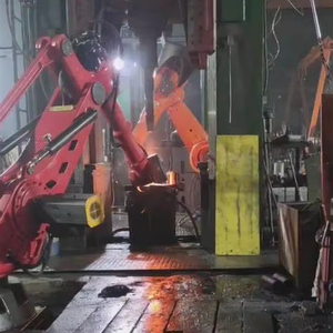 Robot de manutention robuste à 6 axes, boîte de vitesses motorisée, charge utile de 500 kg / 3050 mm, précision de 0,5 mm, moulage de précision / Nouveauté - Product Image 1