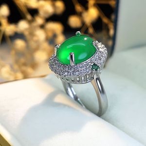 Anello Vintage dal Design Ovale per Donne, Anello alla Moda in Stile Retrò, Elegante Accessorio per le Dita da Indossare Quotidianamente - Product Image 2
