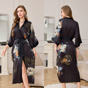 Venta al por mayor de pijama de satén elegante de lujo floral de verano para mujeres XL Tumbona de noche Ropa de dormir Vestido de pijama de satén de las mujeres - Product Image 5