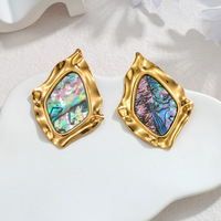 Boucles d'oreilles clous Gaovo Niche Premium en coquille d'ormeau géométrique irrégulière, en acier inoxydable résistant au ternissement, bijoux de mode pour femmes