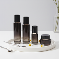 Set Serum Perawatan Kulit Kemasan Botol Kaca Silinder 100ml 120ml Botol Pompa Tutup Ulir Esens Losion Wajah 50g Jar Krim Logo Dapat Dicetak