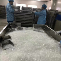 Vente en gros de fûts de 25 kg de cristaux de menthol naturel pur à 100 %, matière première de qualité alimentaire pour le tabac et les arômes industriels