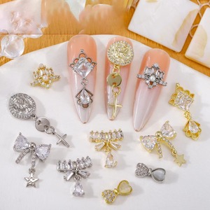 Nouvelle mode coloré amour coeur tulipe conception ongles Zircon breloques <span class=keywords><strong>rose</strong></span> bleu couleur claire Zicon ongles déco ornements - Product Image 1