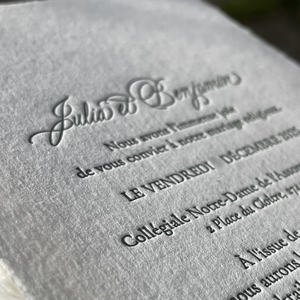 Ensemble d'invitations de mariage faites à la main avec bords festonnés, impression vanille, logo personnalisé, papier pur coton élégant et luxueux - Product Image 2