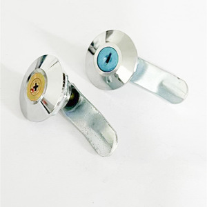 Serrure à loquet rotatif en fer MS401, épaisseur de porte 21-24 mm, style industriel durable, serrure pour meubles - Product Image 1