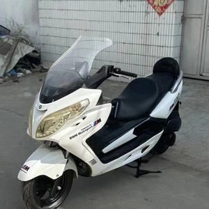 Motocicleta Scooter Usada T3 Cruiser de Gasolina con Altavoz Bluetooth Integrado, Motocicletas Deportivas Populares, Motocicleta de Calle - Product Image 5