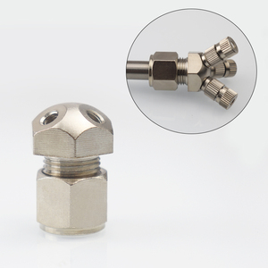 QIHONG Sistema de Nebulização de Alta Pressão com Conexão de Latão de 9,52mm, Três Furos, para Resfriamento de Jardim Externo, 3/8", Prata, 200bar Máx. - Product Image 1