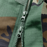 Ensemble veste et pantalon tactique en camouflage jungle avec matériau Colorfast TC 65/35 pour le terrain et l'entraînement