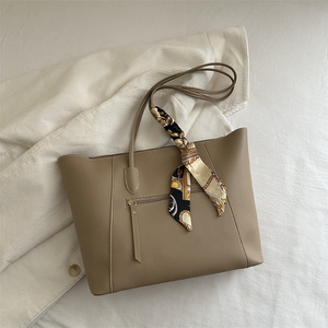 <span class=keywords><strong>Sac</strong></span> fourre-tout grande capacité tendance 2026, couleur unie, <span class=keywords><strong>sac</strong></span> à bandoulière simple, <span class=keywords><strong>sac</strong></span> pour femme mode <span class=keywords><strong>printemps</strong></span>-été - Product Image 3