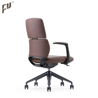 Chaise de bureau exécutive moderne FURICCO, dossier moyen, cuir PU, base en aluminium, structure en bois massif, roulettes pivotantes, BIFMA