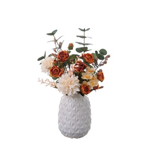 Bouquet de roses artificielles Sunny Window en tissu tissé plastique pour décoration de mariage et de maison CF02145 - Product Image 5