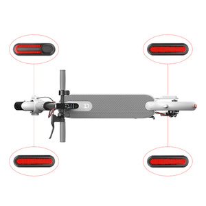 Cityneye M365 <span class=keywords><strong>Pro</strong></span> <span class=keywords><strong>2</strong></span> Pro2 1S Scooter eléctrico cubierta decorativa de plástico y tira reflectante con pegatina de tornillo para patinetes - Product Image 5