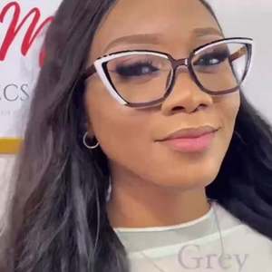 Gafas de Computadora TR90 Modernas con Logotipo Personalizado, Lentes Transparentes, Gafas Coloridas con Bloqueo de Luz Azul para Mujer - Product Image 2