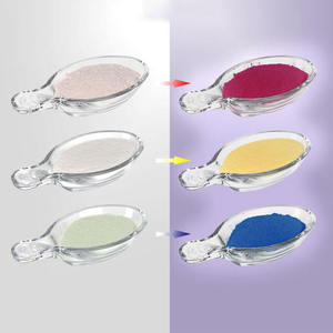 Trouvez des poudres pigmentées similaires, photosensibles, photochromiques et changeantes de couleur, à base de lumière UV. - Product Image 5