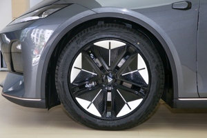 Véhicules à énergie nouvelle en chine, bleu profond, voiture intelligente, vente en ligne, voiture électrique à l'hydrogène à longue portée - Product Image 2