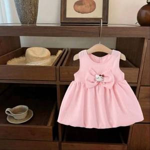 Robe rose sans manches pour bébé fille avec grand nœud décoratif de dessin animé, idéale pour les tout-petits et les enfants, parfaite pour l'été et le quotidien - Product Image 2
