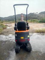Mini-excavatrice compacte HS12U avec moteur Kubota, poids opérationnel de 1200 kg, certifiée CE, vente en gros d'usine, avec accessoires de pince hydraulique