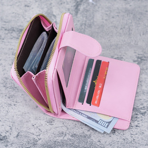 Portafoglio Corto da <span class=keywords><strong>Donna</strong></span> in Ecopelle <span class=keywords><strong>con</strong></span> Cerniera, <span class=keywords><strong>Portamonete</strong></span> e Porta Carte, Fodera in Poliestere, Chiusura a Scatto - Product Image 5