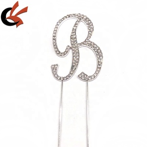 คริสตัลพลอยเทียมเงินตัวอักษร A ถึง Z พระปรมาภิไธยย่อเค้กครบรอบแต่งงาน - Product Image 1