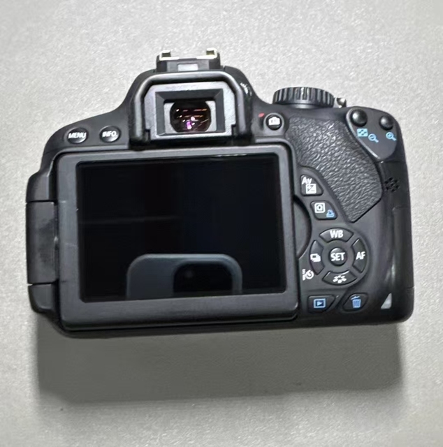 Cheap Camera Canonner 650D APS-C Camera 18MP Rebel T4i / E/OS Kiss X6i Digital Camera