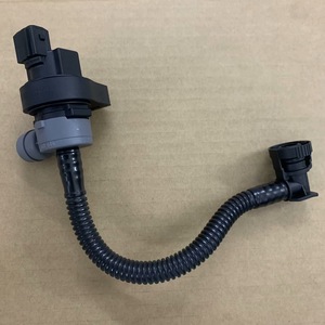 Électrovanne de cartouche de carbone Bmw 12V, port 1/2 pouces pour modèles E60 E61 E62 - Product Image 1